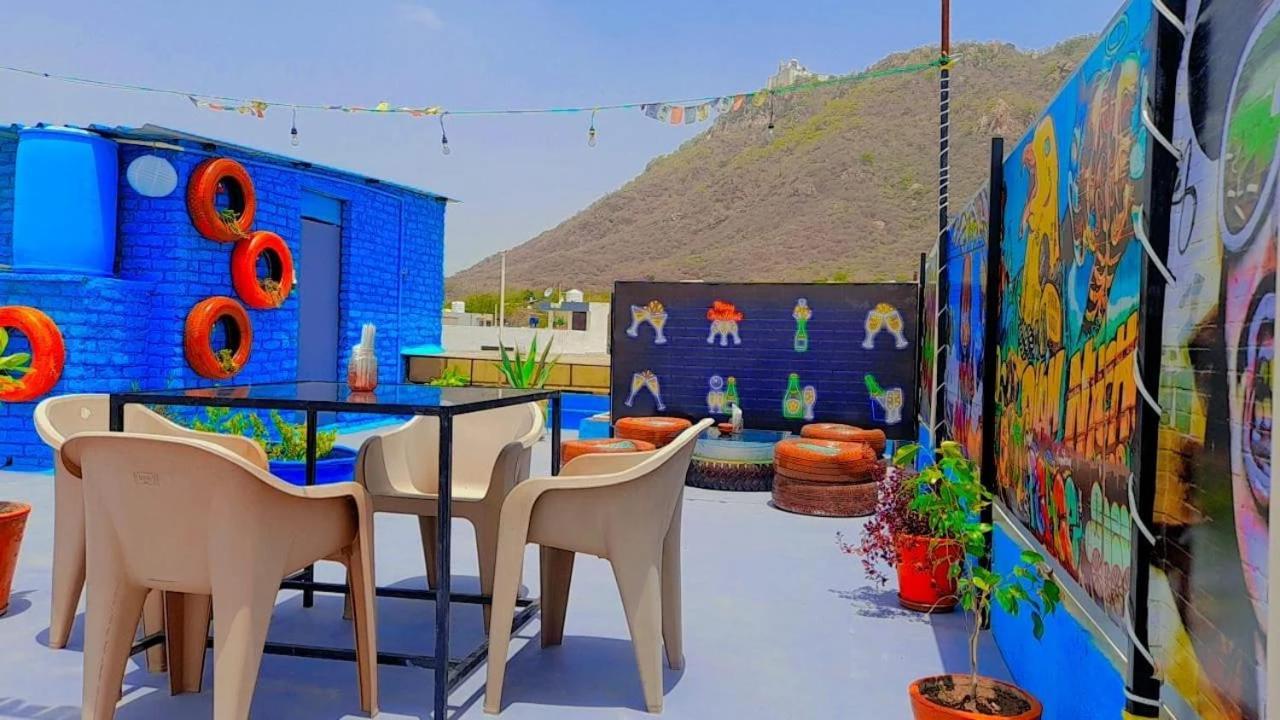 Hill Paradise Home Stay Udaipur Eksteriør bilde