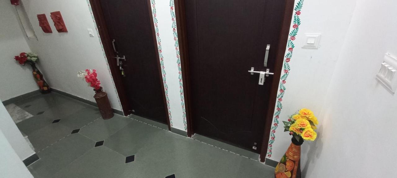 Hill Paradise Home Stay Udaipur Eksteriør bilde